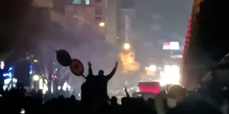 ஈரானில் தொடரும் போராட்டம் – இதுவரை 62 பேர் பலி