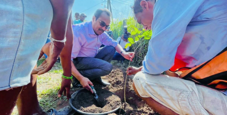 குருநாகலில் 80 மில்லியன் ரூபா கிராமப்புற வீதி மேம்பாட்டுத் திட்டம் ஆரம்பம்