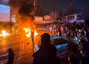 ஈரானில் அரசாங்கத்திற்கு எதிரான போராட்டங்கள் தீவிரம்