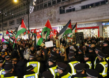 இங்கிலாந்தில் பலஸ்தீன விடுதலைக்காக குரல்கொடுத்து கைதான சிலர் உயிரிழக்கும் அபாயம்