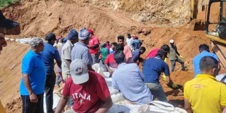 கொத்மலை மக்களின் துயர்துடைக்க வந்த 2,000 பேர்!