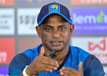 பயிற்சியாளர் பதவியிலிருந்து இன்று விடைபெறுகிறார் சனத்!