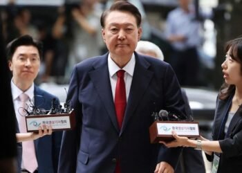 தென் கொரிய முன்னாள் ஜனாதிபதிக்கு ஆயுள் தண்டனை