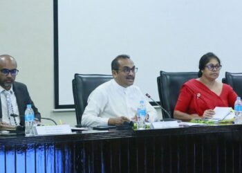 மோட்டார் வாகனச் சட்டத்தின் இரு அதிவிசேட வர்த்தமானி அறிவித்தல்களுக்கு அனுமதி