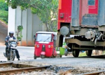 வீதி ரயில் கடவை சீரமைப்பு: 4 நாட்களுக்குப் போக்குவரத்து மாற்றம்