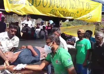 சாமிமலையில் உண்ணாவிரதமிருந்த மூவர் வைத்தியசாலையில்