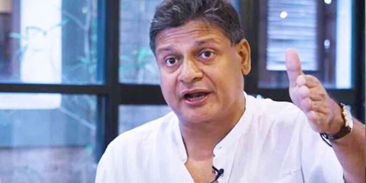 அனைத்து சக்திகளையும் அரசாங்கம் பகைத்துக்கொண்டுள்ளது