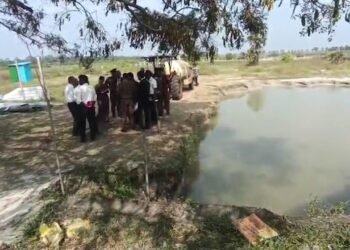 செம்மணியில் வெள்ளநீரை வெளியேற்றும் நடவடிக்கை!