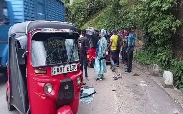 இரு முச்சக்கர வண்டிகள் நேருக்கு நேர் மோதி விபத்து