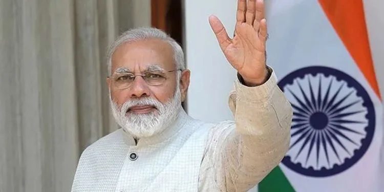 வாழும் காலத்திலேயே வரலாறு படைத்த நரேந்திர மோடி!