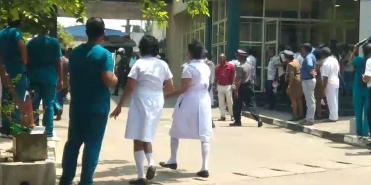 விபத்துக்குள்ளான ஈரானிய கப்பலில் 180 பேர்: மீட்கப்பட்டோர் கராப்பிட்டியவிற்கு