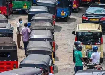 கொழும்பில் வாகன தரிப்பிடக் கட்டணம் வசூலிப்பு நாளை முதல் மீண்டும் ஆரம்பம்!