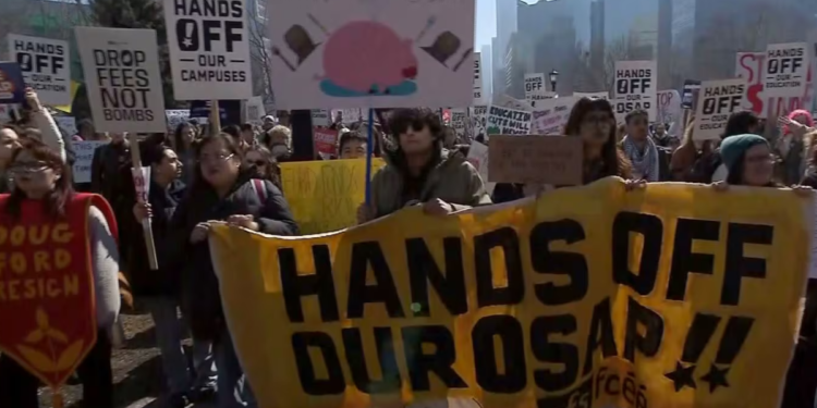 ஒன்றாரியோ மாணவர் உதவித் திட்டம் தொடர்பில் எழுந்துள்ள சர்ச்சை