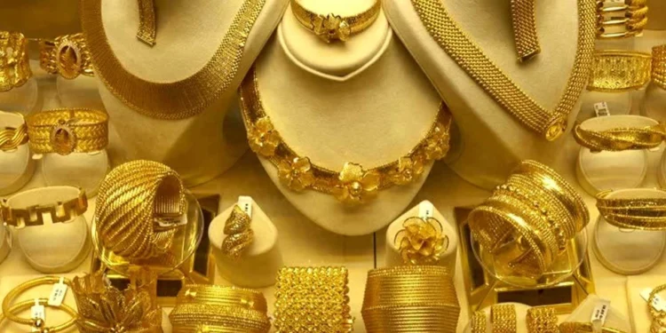 ஒரே நாளில் 13000 ரூபாவினால் குறைந்த தங்கம்!