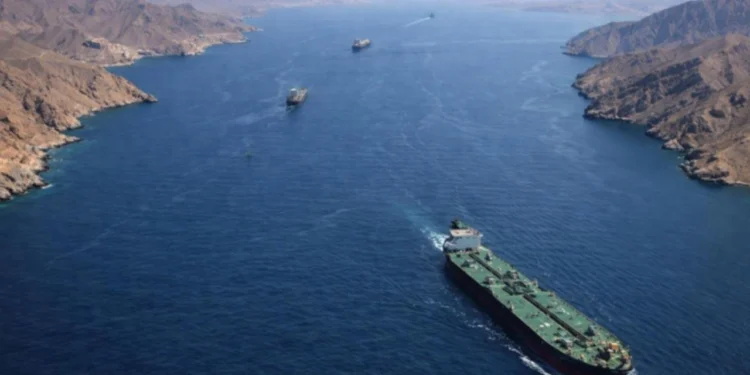 ஹோர்முஸ் நீரிணையை திறக்க 22 நாடுகள் கூட்டறிக்கை