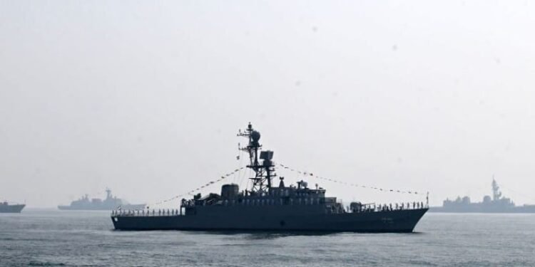 கொழும்பு துறைமுகத்தை நெருங்கும் மற்றொரு ஈரானிய கப்பல்