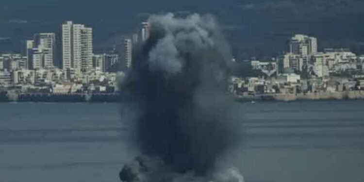 ஓமான் கடல் பகுதியில் எண்ணெய் கப்பல் மீது தாக்குதல்