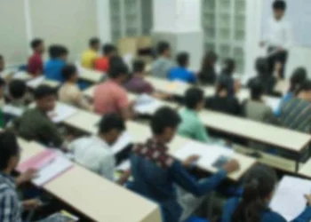 புதன்கிழமைகளில் வகுப்புக்களும் இடைநிறுத்தம்!