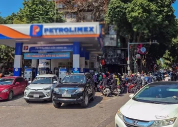 வீட்டிலிருந்தே பணியாற்றுமாறு வியட்நாம் அரசாங்கம் கோரிக்கை