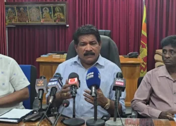 குறைக்கப்படும் வேலை நாட்கள்-அமைச்சர்!