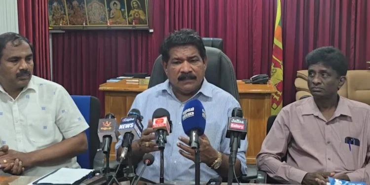 குறைக்கப்படும் வேலை நாட்கள்-அமைச்சர்!