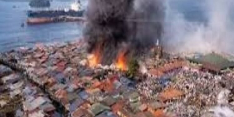 மலேசியாவில் ஏற்பட்ட தீ விபத்தில் 200 வீடுகளுக்கு சேதம்!