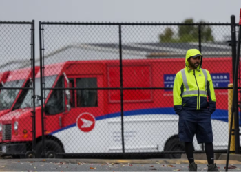 கனடா தபால் நிறுவனத்தின் அதிரடி தீர்மானம்