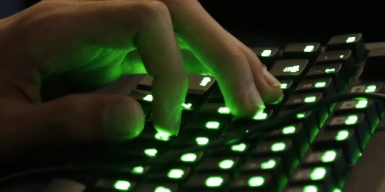 மில்லியன் கணக்கில் டொலர் மாயம் – மீட்பு முயற்சிகள் ஆரம்பம்