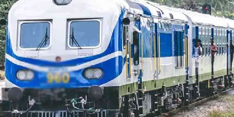 “போக்குவரத்து சீரமைப்பு: வடக்கு ரயில் சேவை இன்று தொடக்கம்”