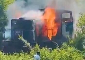 திருகோணமலையில் ரயில் இயந்திரத்தில் திடீர் தீப்பரவல்