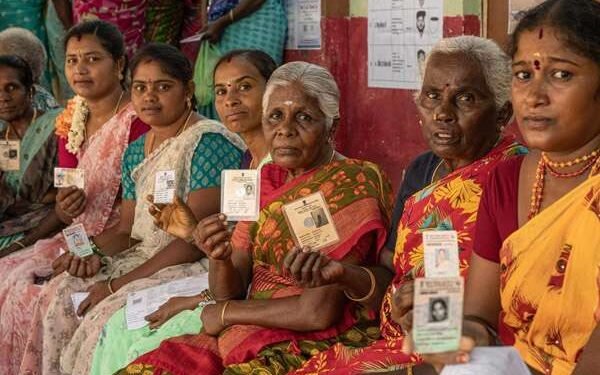 “தேர்தல் நடைமுறையில் மாற்றம்: தமிழகத்தில் விதிகள் தளர்த்தப்பட்டன”