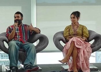 கொழும்பில் இடம்பெற்ற தீயின் பாடல் வெளியீடு