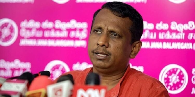 டித்வா புயல் சேதம் – சீரமைப்பு பணிகளில் அதிகாரிகள் அலட்சியம்