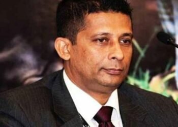 உண்ணாவிரதத்தைக் கைவிட்டார் சுரேஷ் சலே!