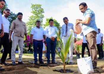 நாட்டின் 2ஆவது செவ்விளநீர் கிராமம் பதுளையில் – நாடு முழுவதும் 250 கிராமங்கள்